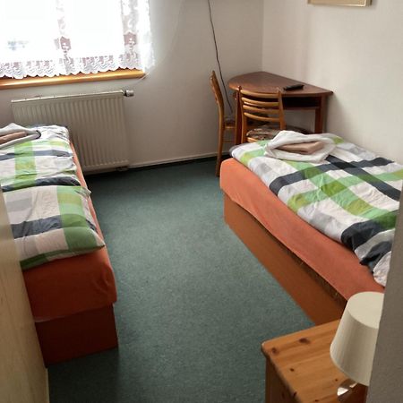 Pension Holiday Врхлаби Экстерьер фото